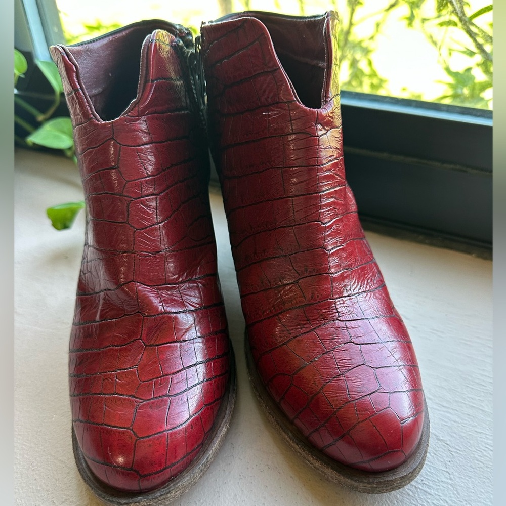 Freebird Red and Brown Ankle Boots - Picture 5 of 13